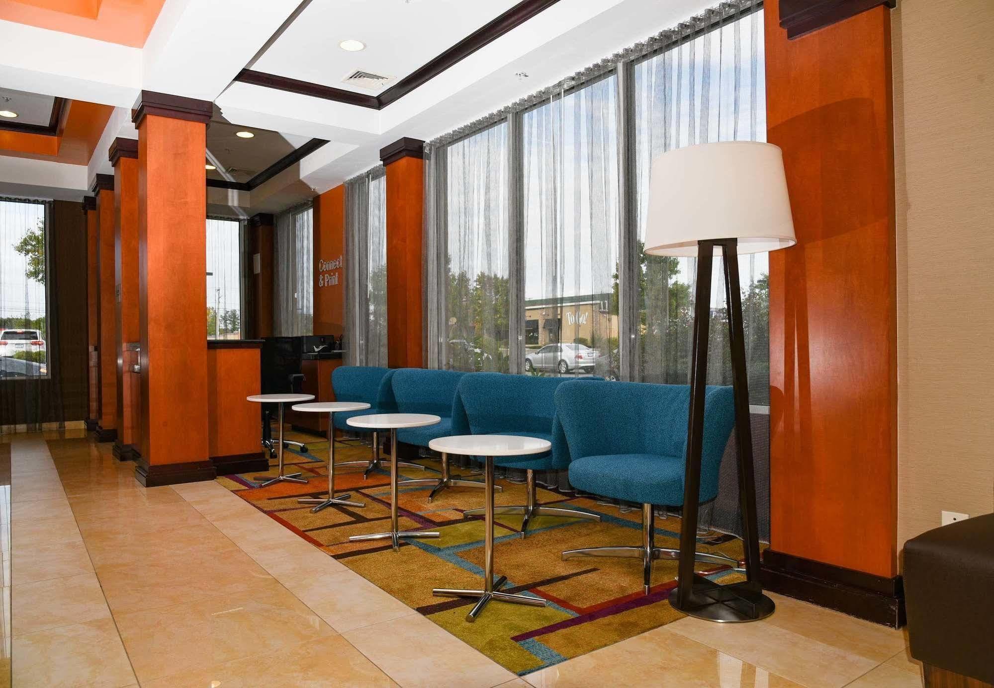 וינזדור לוקס Fairfield Inn Hartford Airport מראה חיצוני תמונה
